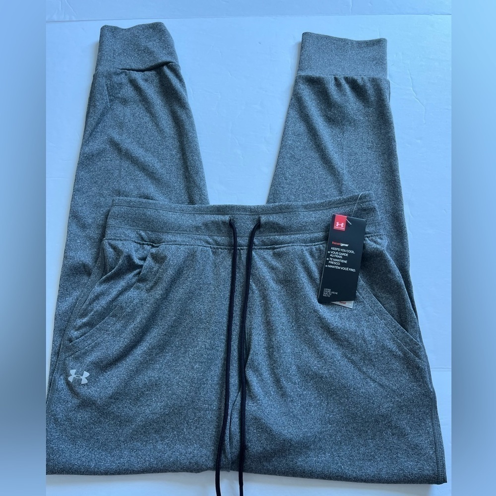 Under Armour Gray Loose Fit Joggers Size XS New with Tags